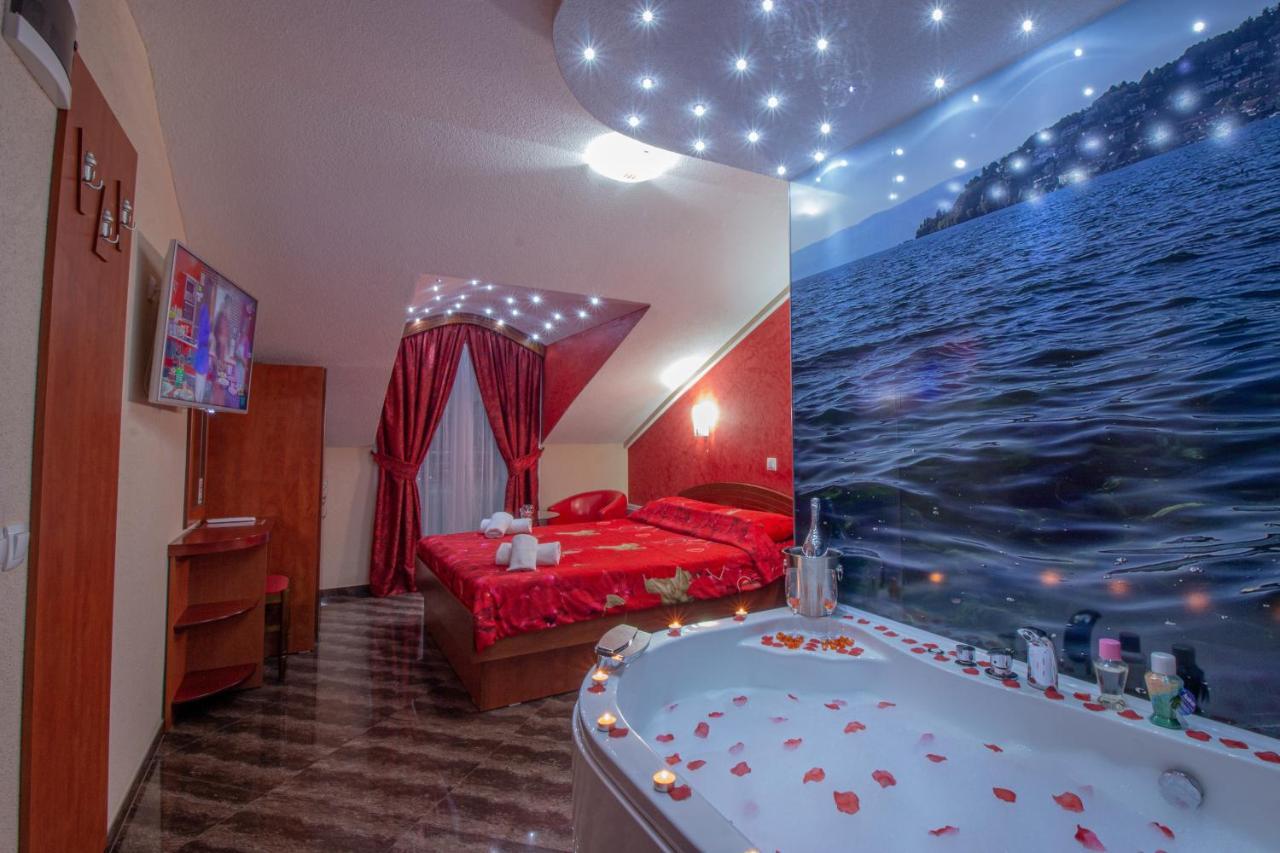 Villa Dislievski โอครีด ภายนอก รูปภาพ