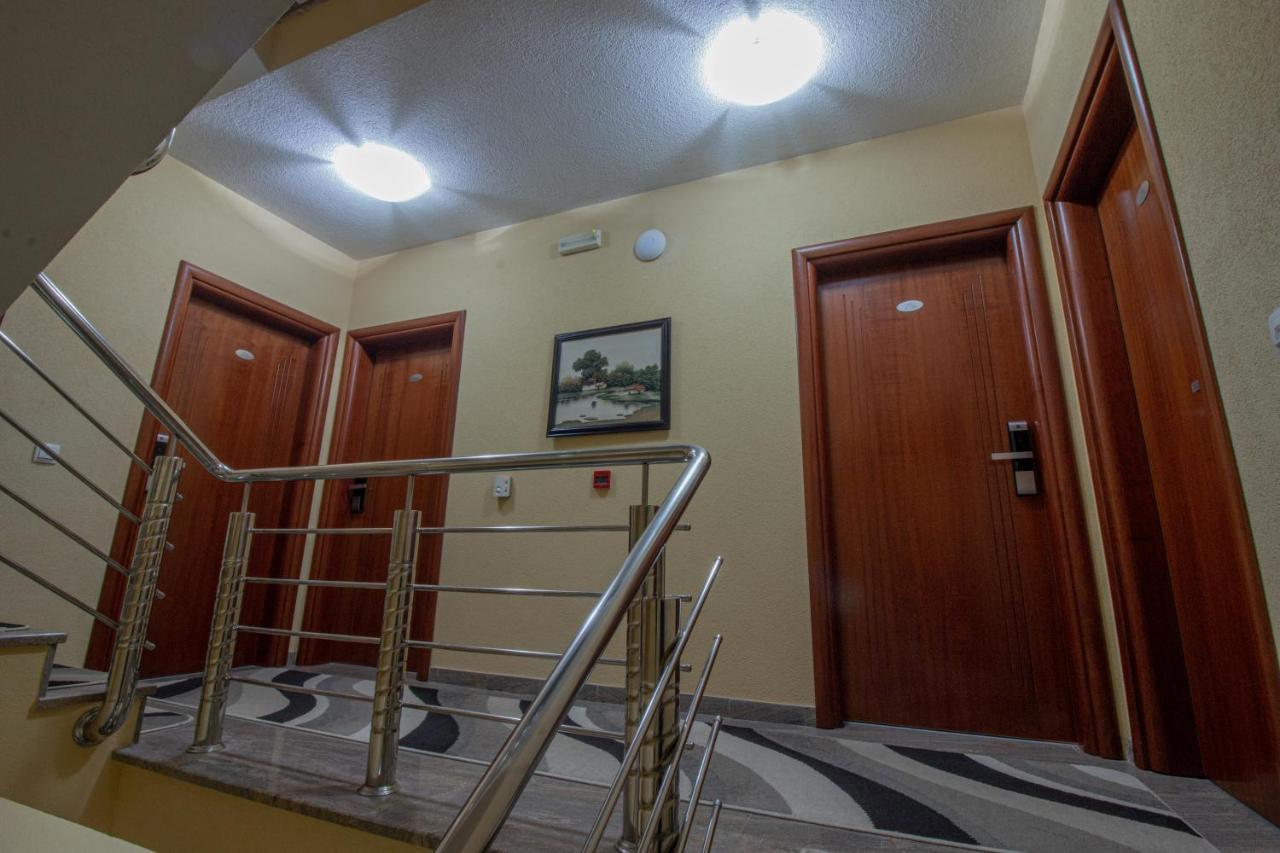 Villa Dislievski โอครีด ภายนอก รูปภาพ